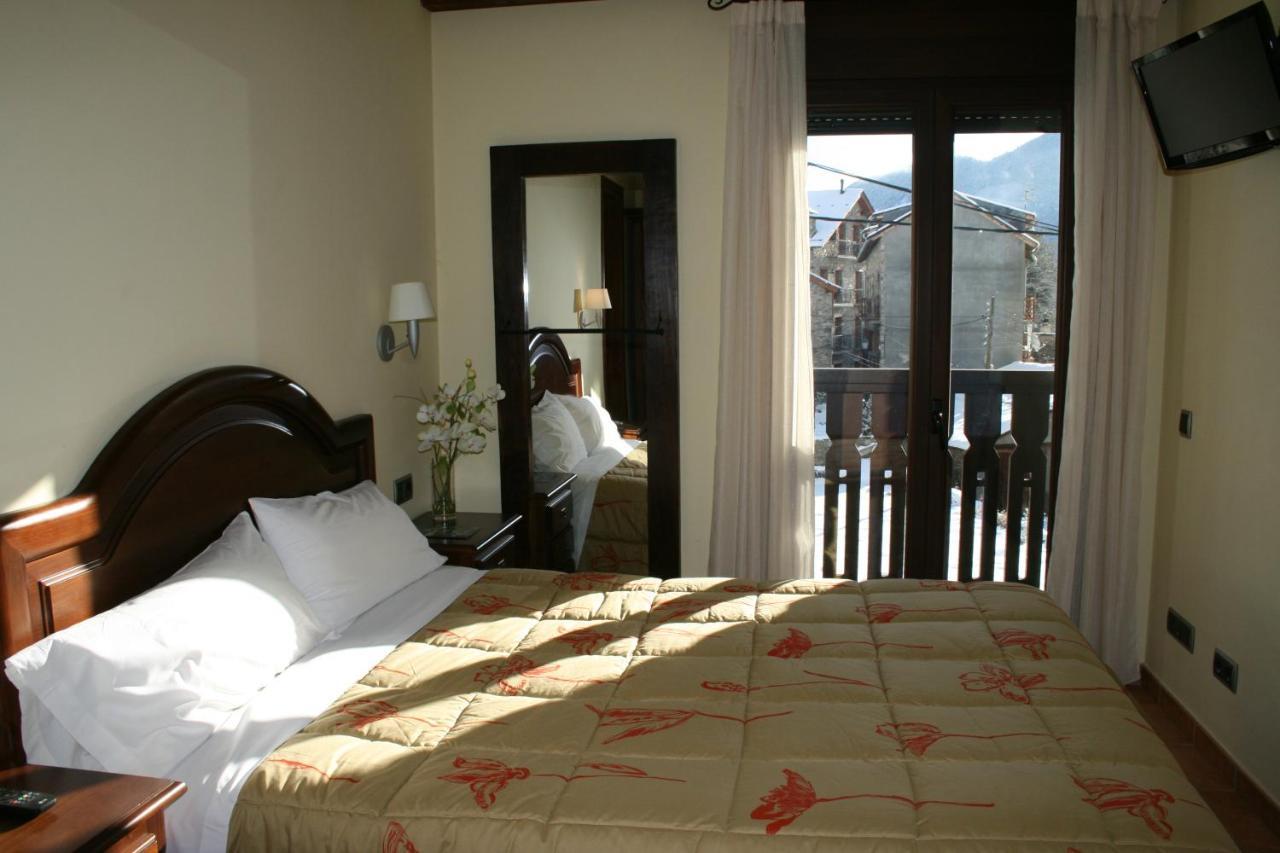Apartamentos Les Picardes Espot Exterior foto
