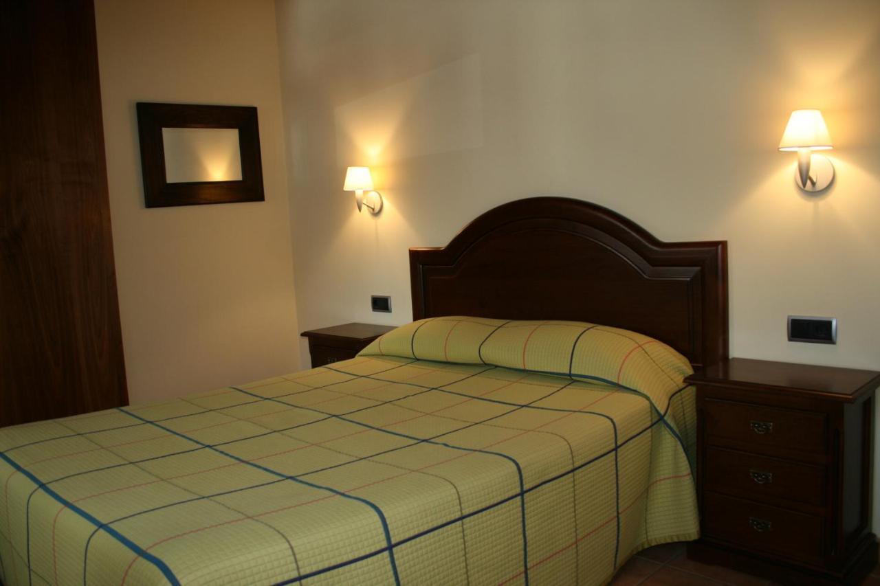 Apartamentos Les Picardes Espot Exterior foto