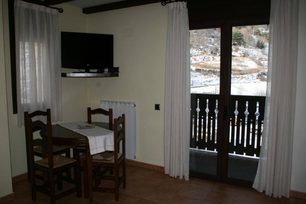Apartamentos Les Picardes Espot Exterior foto