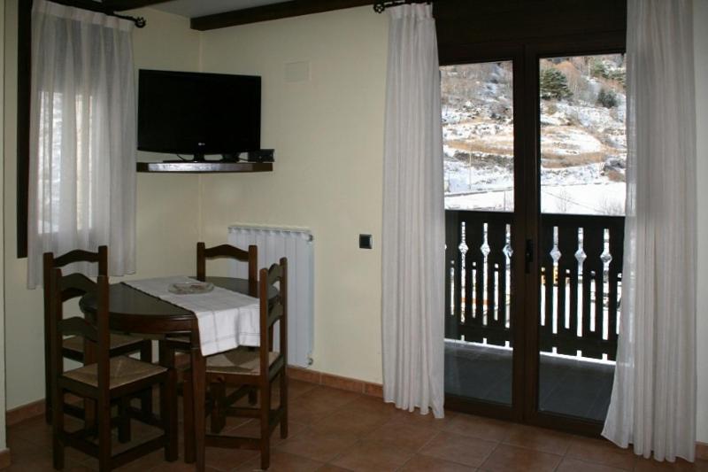 Apartamentos Les Picardes Espot Zimmer foto