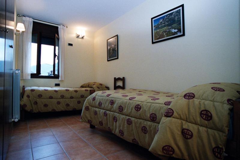 Apartamentos Les Picardes Espot Zimmer foto
