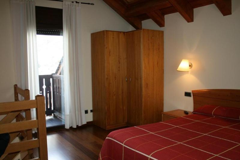 Apartamentos Les Picardes Espot Exterior foto