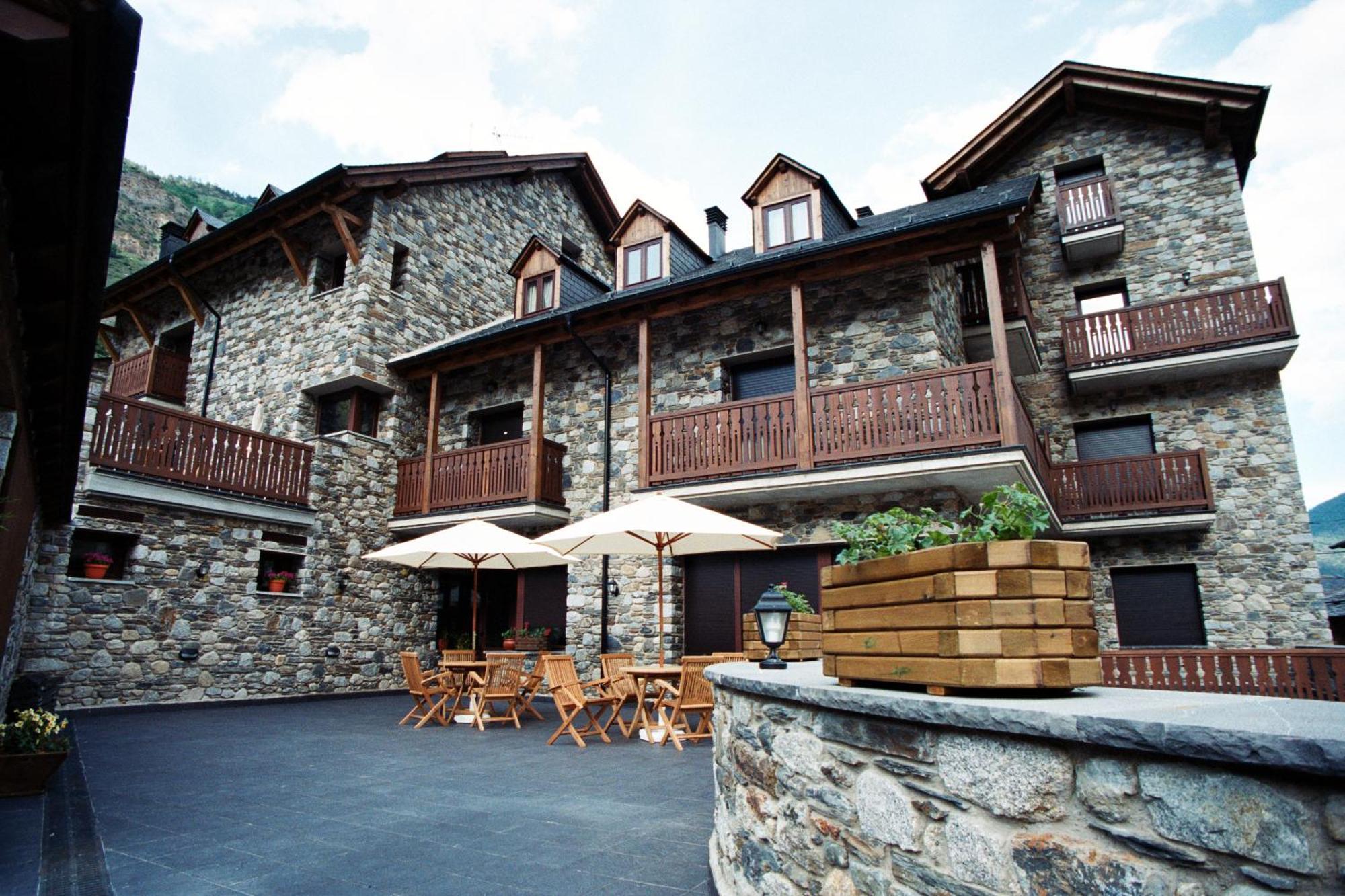Apartamentos Les Picardes Espot Exterior foto