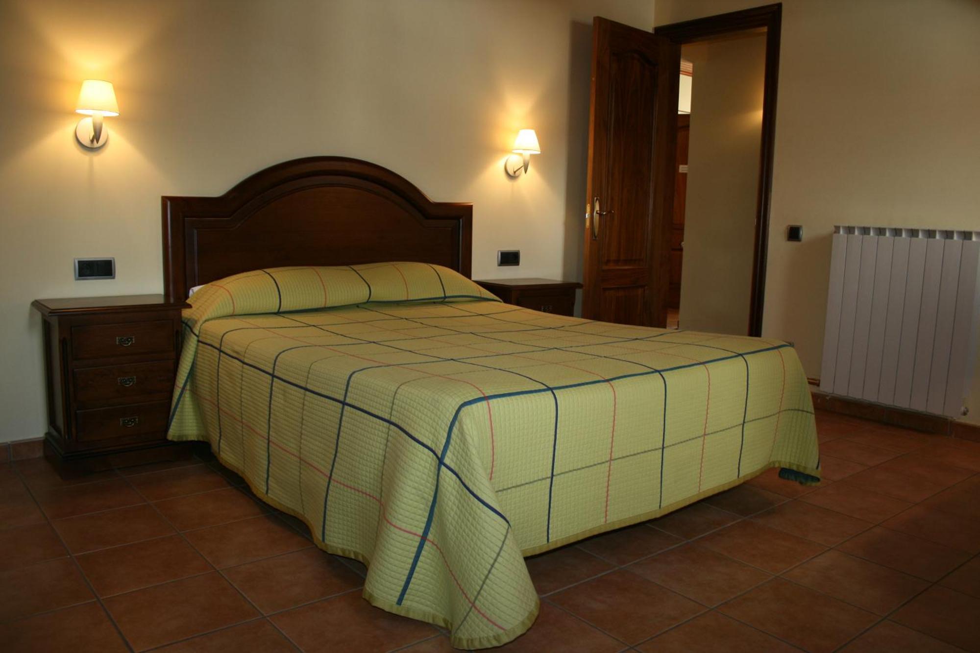 Apartamentos Les Picardes Espot Zimmer foto